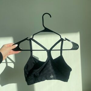 ALO Yoga Women's Sleek Black Sports Bra